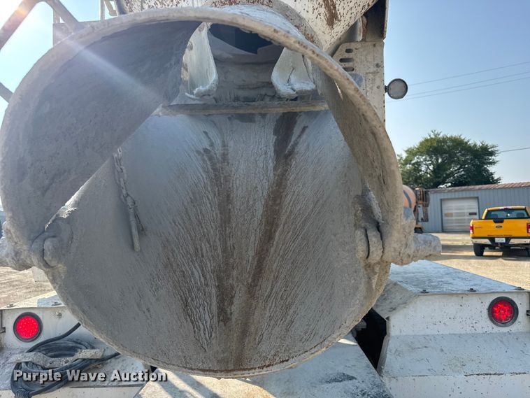 image for item ER2334 2007 Kenworth T800 ready mix truck