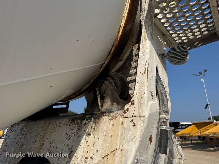 image for item ER2334 2007 Kenworth T800 ready mix truck