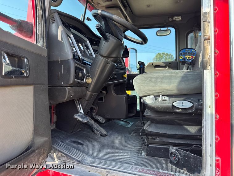 image for item ER2334 2007 Kenworth T800 ready mix truck