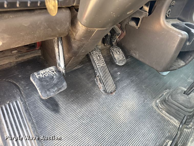 image for item ER2334 2007 Kenworth T800 ready mix truck