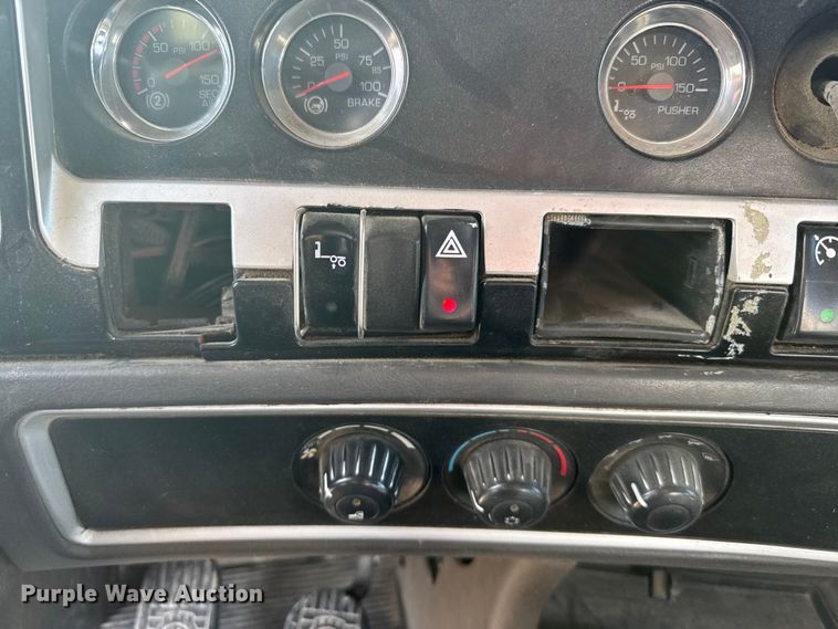 image for item ER2334 2007 Kenworth T800 ready mix truck