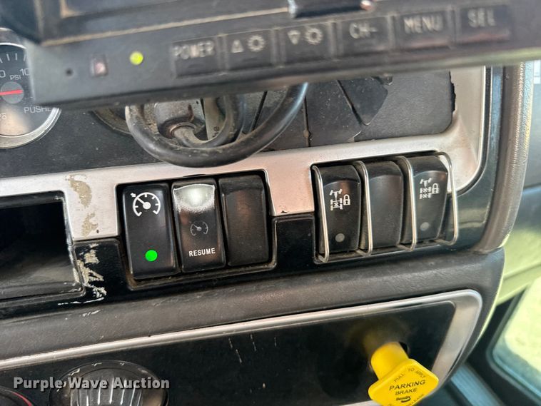 image for item ER2334 2007 Kenworth T800 ready mix truck