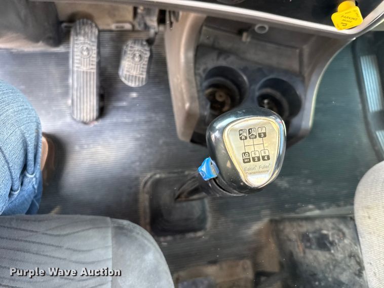 image for item ER2334 2007 Kenworth T800 ready mix truck