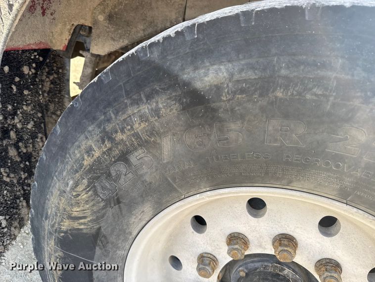 image for item ER2334 2007 Kenworth T800 ready mix truck