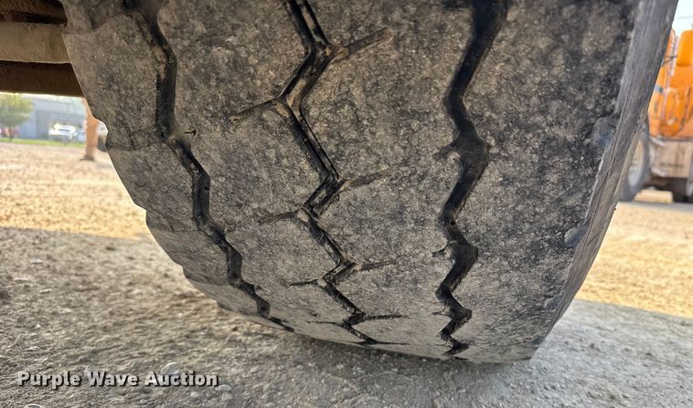 image for item ER2334 2007 Kenworth T800 ready mix truck