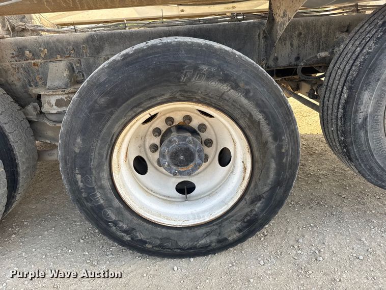 image for item ER2334 2007 Kenworth T800 ready mix truck