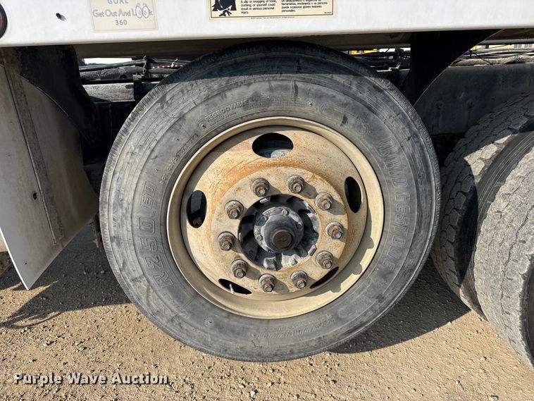 image for item ER2334 2007 Kenworth T800 ready mix truck