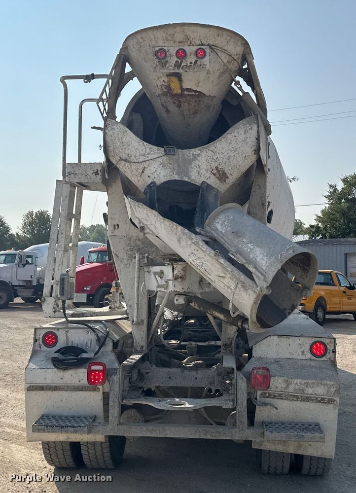 image for item ER2335 2002 Kenworth T800 ready mix truck