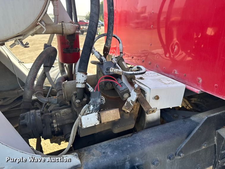 image for item ER2335 2002 Kenworth T800 ready mix truck