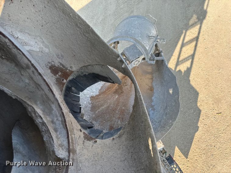 image for item ER2335 2002 Kenworth T800 ready mix truck