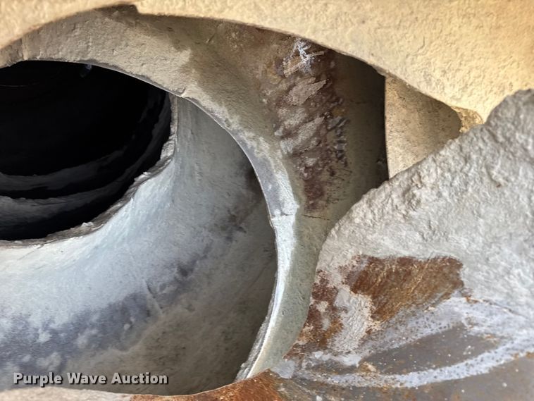 image for item ER2335 2002 Kenworth T800 ready mix truck