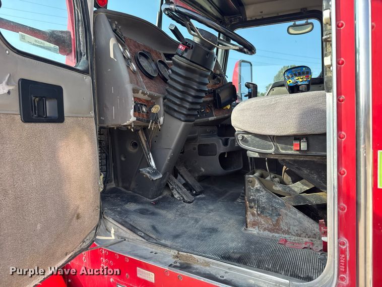 image for item ER2335 2002 Kenworth T800 ready mix truck