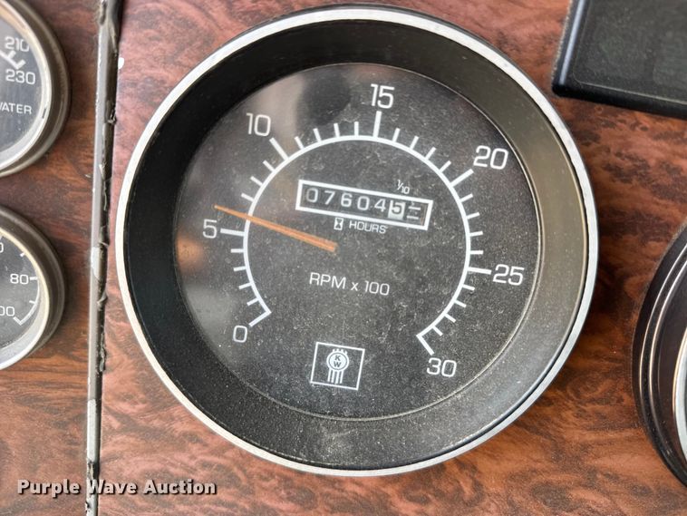 image for item ER2335 2002 Kenworth T800 ready mix truck