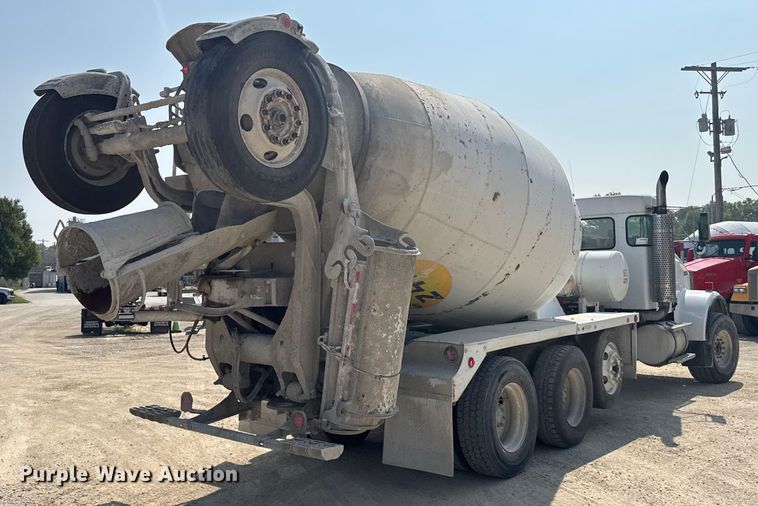 image for item ER2336 2007 Kenworth W900 ready mix truck