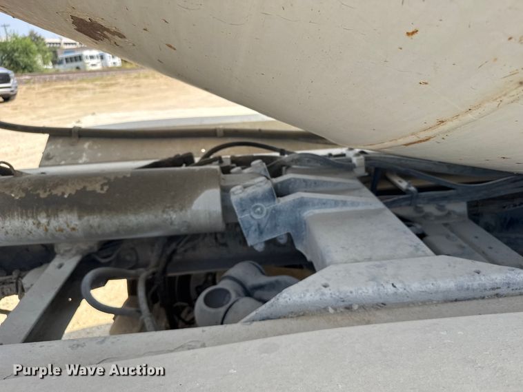 image for item ER2336 2007 Kenworth W900 ready mix truck