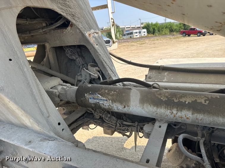 image for item ER2336 2007 Kenworth W900 ready mix truck