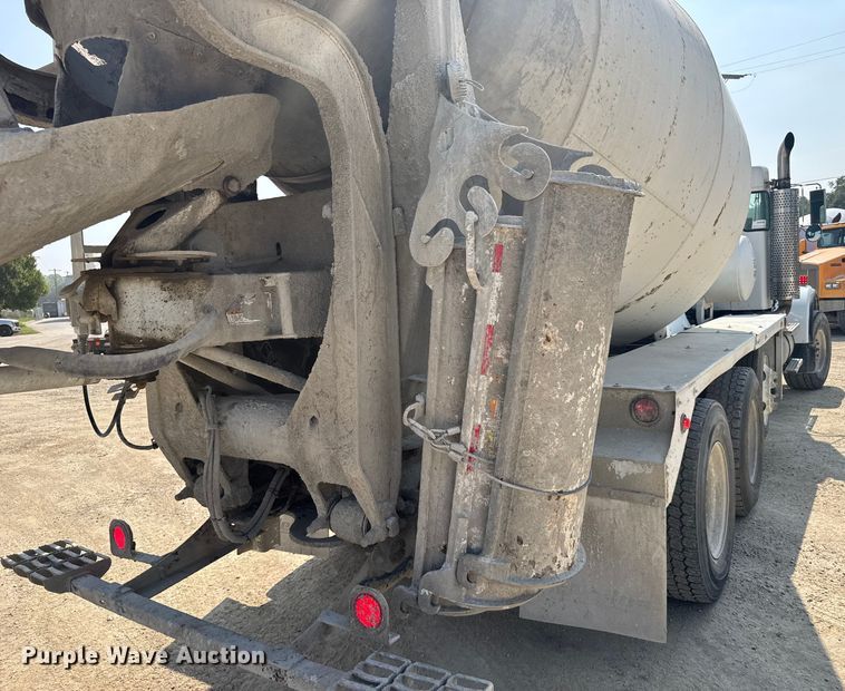 image for item ER2336 2007 Kenworth W900 ready mix truck