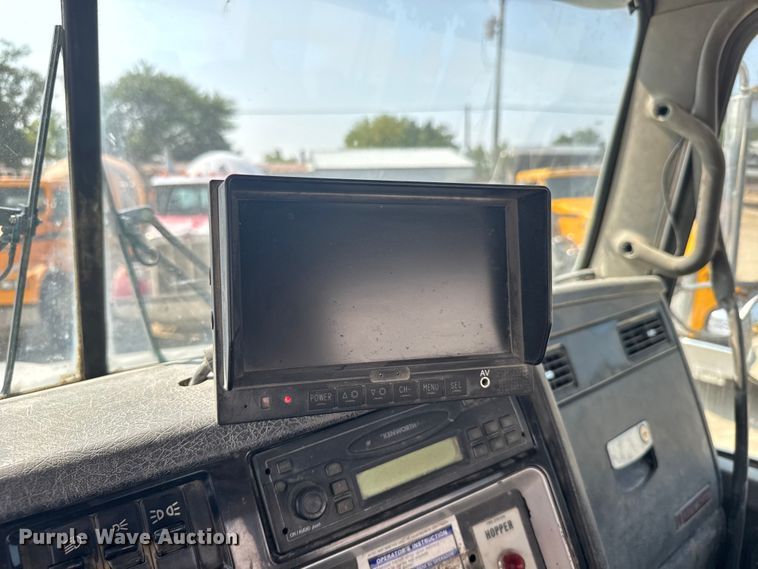 image for item ER2336 2007 Kenworth W900 ready mix truck