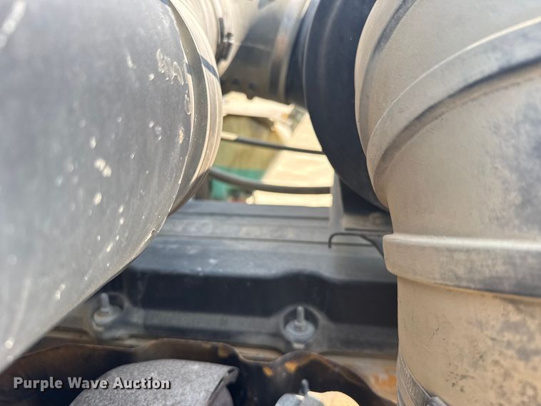 image for item ER2336 2007 Kenworth W900 ready mix truck