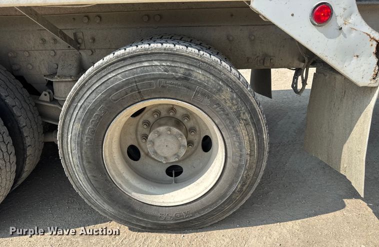 image for item ER2336 2007 Kenworth W900 ready mix truck