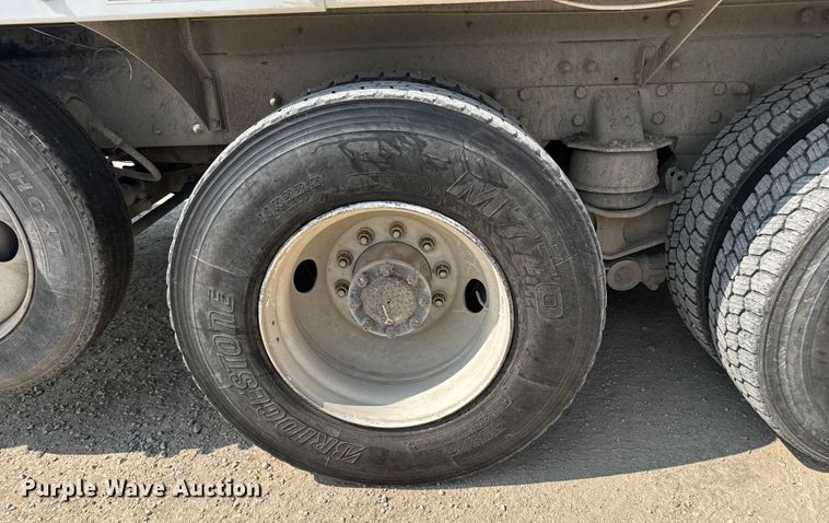 image for item ER2336 2007 Kenworth W900 ready mix truck