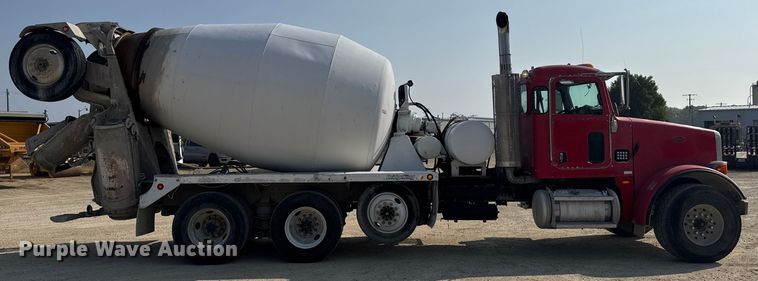 image for item ER2337 2010 Peterbilt 365 ready mix truck