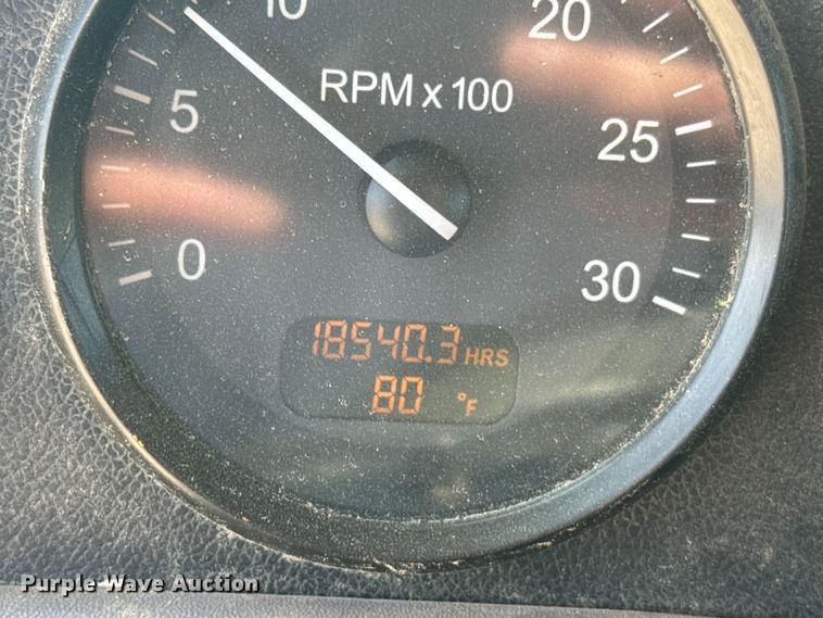 image for item ER2337 2010 Peterbilt 365 ready mix truck