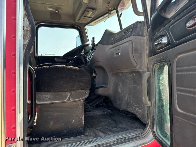 image for item ER2337 2010 Peterbilt 365 ready mix truck