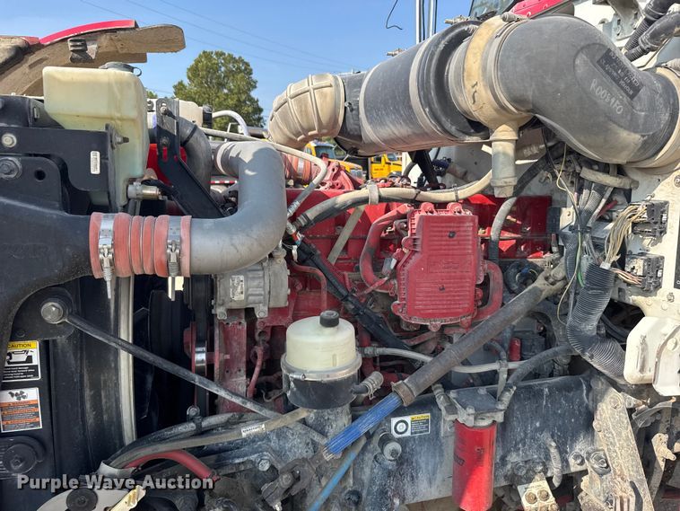 image for item ER2337 2010 Peterbilt 365 ready mix truck