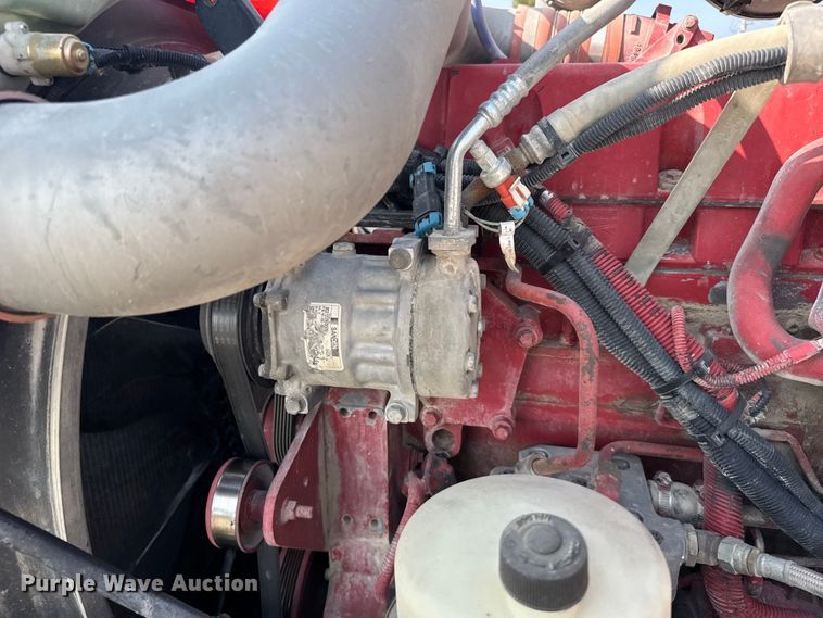 image for item ER2337 2010 Peterbilt 365 ready mix truck