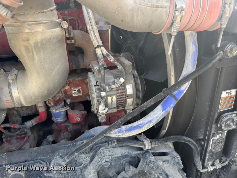 image for item ER2337 2010 Peterbilt 365 ready mix truck