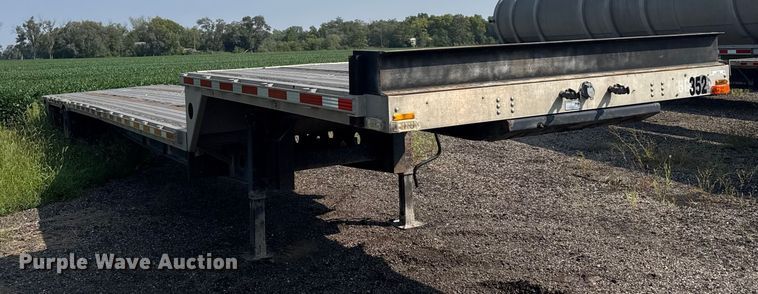 image for item ER2338 2002 Transcraft D-Eagle W2 drop deck trailer