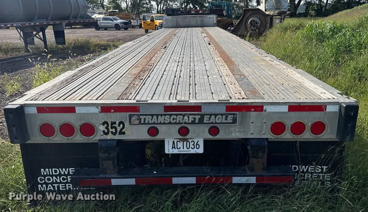 image for item ER2338 2002 Transcraft D-Eagle W2 drop deck trailer