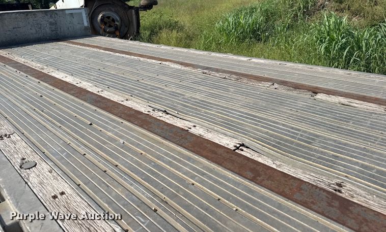 image for item ER2338 2002 Transcraft D-Eagle W2 drop deck trailer