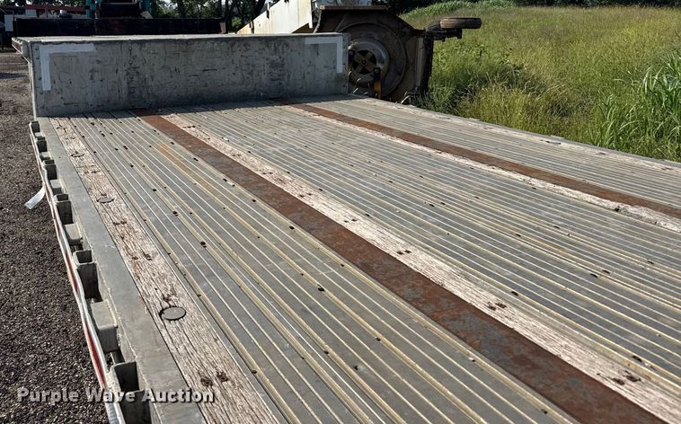 image for item ER2338 2002 Transcraft D-Eagle W2 drop deck trailer