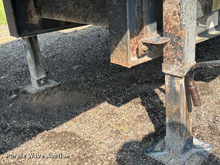 image for item ER2338 2002 Transcraft D-Eagle W2 drop deck trailer