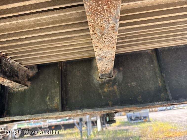 image for item ER2338 2002 Transcraft D-Eagle W2 drop deck trailer