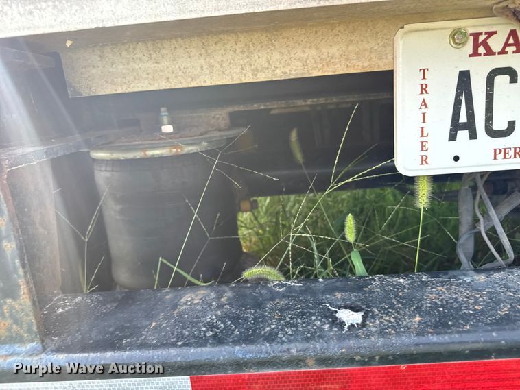 image for item ER2338 2002 Transcraft D-Eagle W2 drop deck trailer