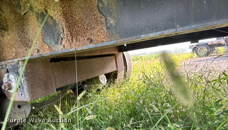 image for item ER2338 2002 Transcraft D-Eagle W2 drop deck trailer