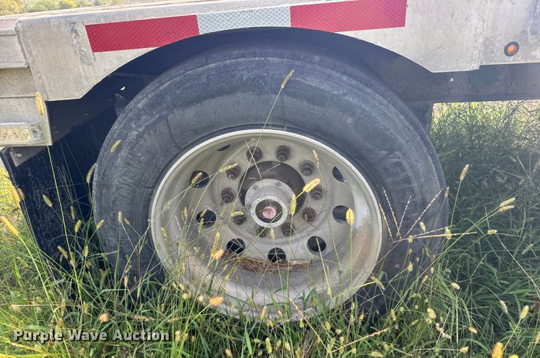 image for item ER2338 2002 Transcraft D-Eagle W2 drop deck trailer