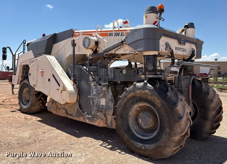 image for item ES7006 2016 Wirtgen WR200XLi soil stabilizer / recycler