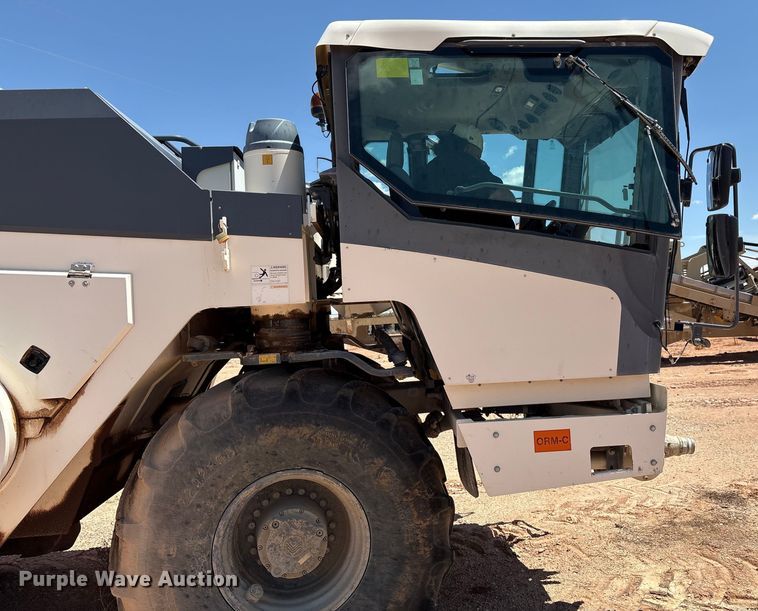 image for item ES7006 2016 Wirtgen WR200XLi soil stabilizer / recycler