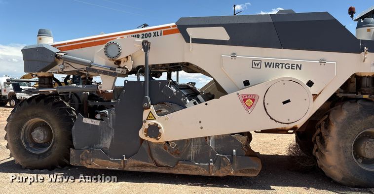 image for item ES7006 2016 Wirtgen WR200XLi soil stabilizer / recycler