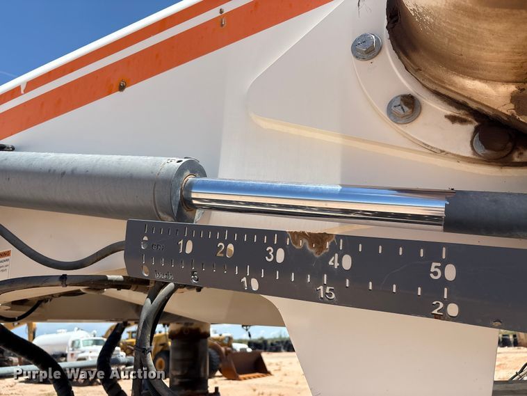 image for item ES7006 2016 Wirtgen WR200XLi soil stabilizer / recycler