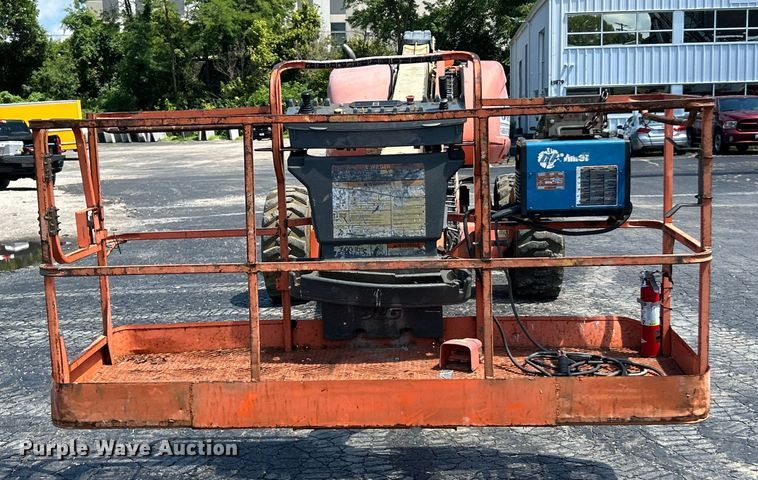 image for item ET3025 2006 JLG 600S boom lift