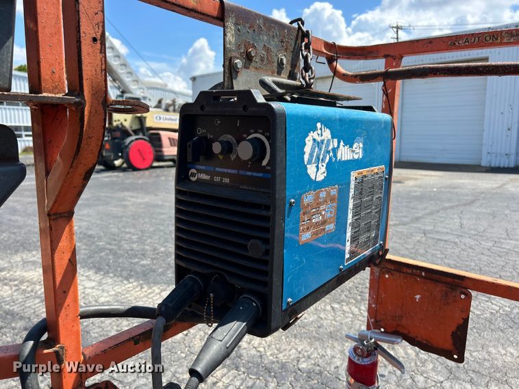 image for item ET3025 2006 JLG 600S boom lift