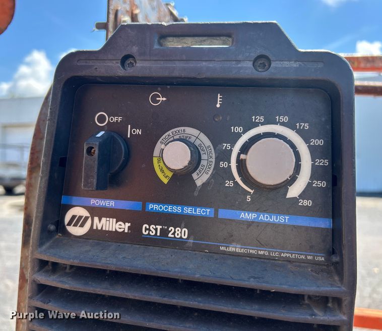 image for item ET3025 2006 JLG 600S boom lift