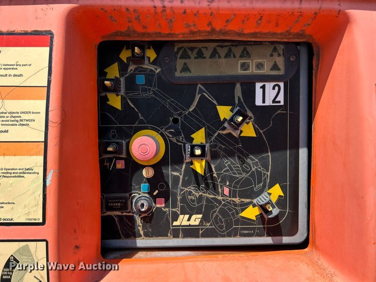 image for item ET3025 2006 JLG 600S boom lift