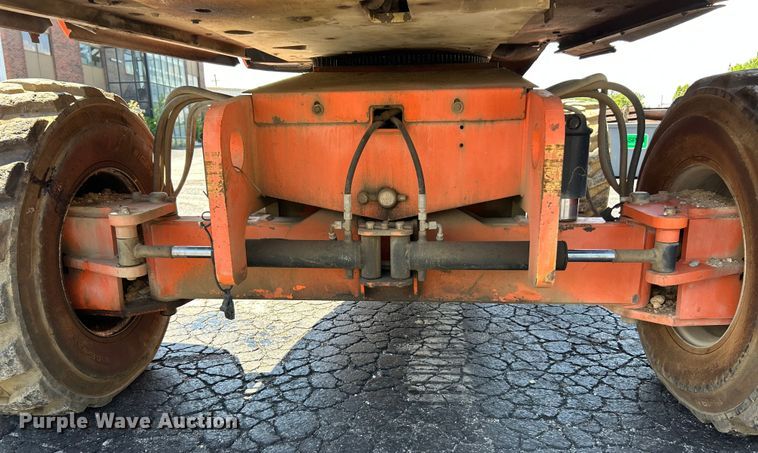 image for item ET3025 2006 JLG 600S boom lift