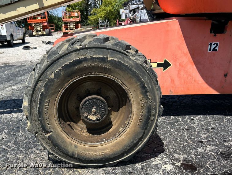 image for item ET3025 2006 JLG 600S boom lift